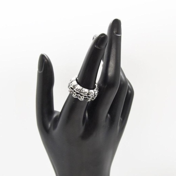 Skull Infinity Ring - Picture 2 of 4